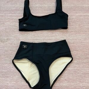 Kandi Kouture black set CL